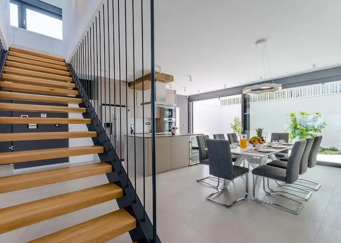 Luxury Sutivan