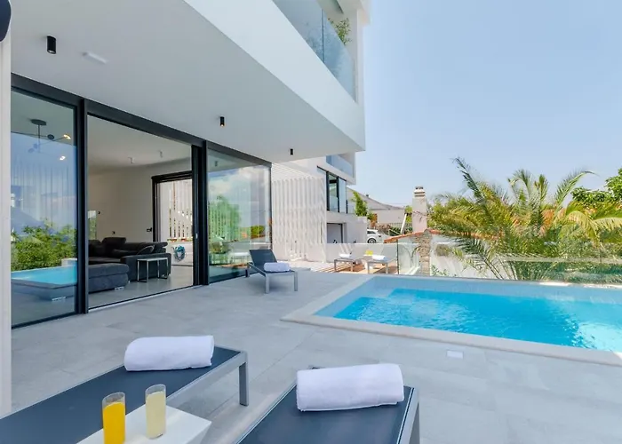 Villa Luxury *