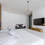 Luxury Willa Sutivan