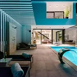 Willa Luxury *