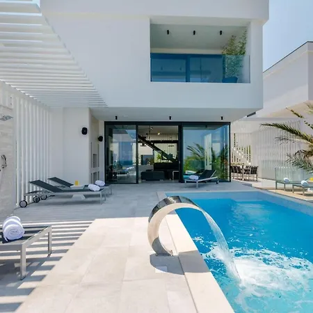 Villa Luxury Sutivan