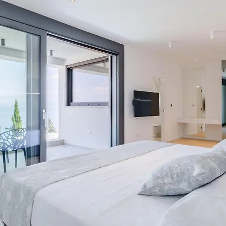 Luxury Villa Sutivan